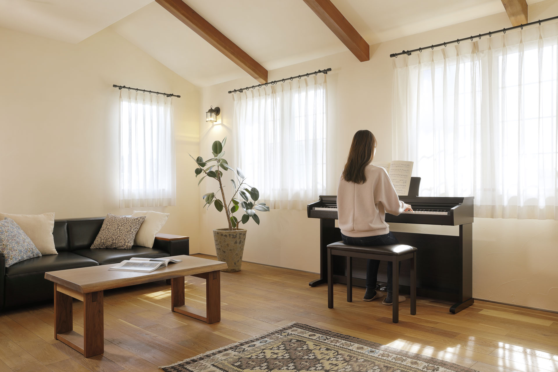 Kawai KDP120 Playing